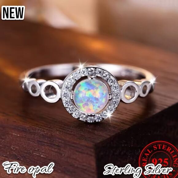 New .925 White Fire Opal Round CZ Crystal Vintage Wedding Engagement Ring - Picture 1 of 9